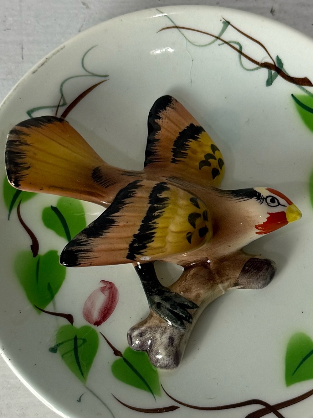 Vintage Napco 3D Ceramic Bird Wall Plate Goldfinch Cottagecore - Picture 3 of 3